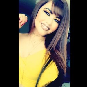 Meet your Posher, Gabriela